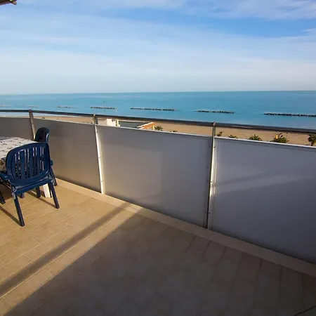 International * San Benedetto del Tronto